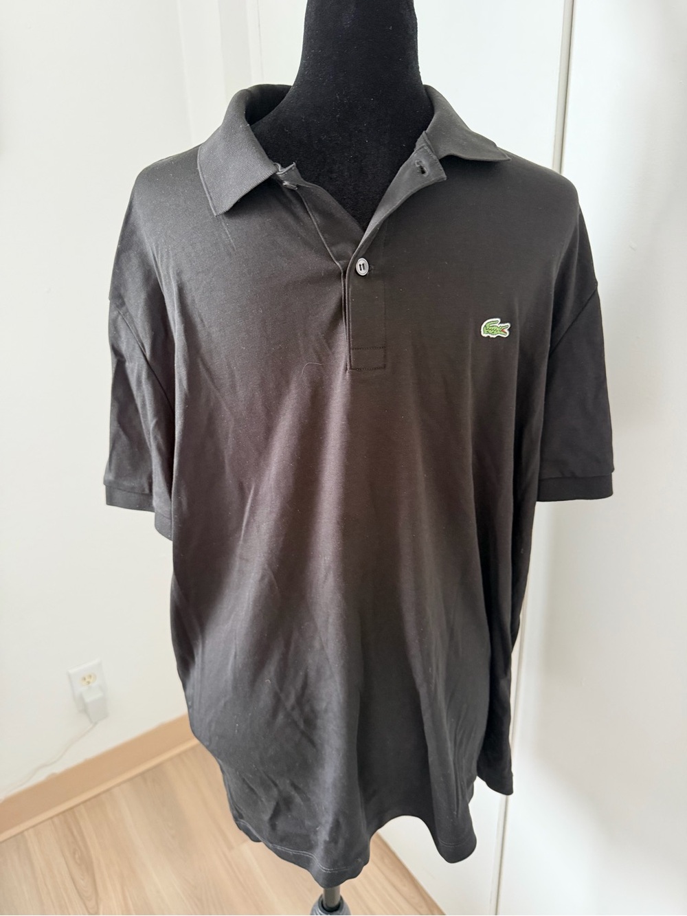 Lacoste Black Men’s Short-Sleeve Polo with Green Crocodile